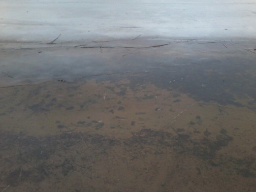 Lahnajärven jäälatu näytti Vuolteenkannaksenrannassa eilen tältä.
