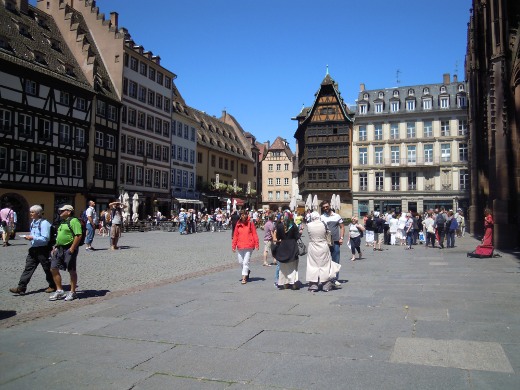 Ranskan Strasbourgissa hellivät helle ja runsaat nähtävyydet.