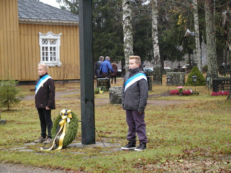 Kunniavartiossa olivat Elmo Jukanen (vas.) ja Daniel Sihvo.