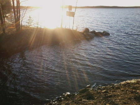 Kivijärvi lainehti tuolloin vielä auringonpaisteessa.
