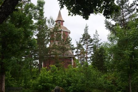 Tapulin rakensi kirkonrakentaja Antti Piimänen vuonna 1754.