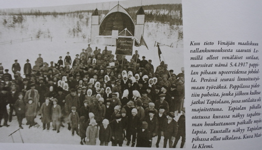 Laululava näkyy myös kuvassa keväältä 1917. Kuva otettu Lemin pitäjänhistorian sivulta.