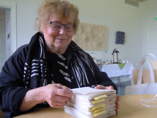 Mirja Heininen on koonnut Veikko Ruoppilan sanalipuista kaksiosaisen murresanakirjan.