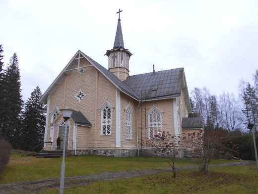 Tämä Suomenniemen kolmas kirkko, kaunis pitsikirkko, rakennettiin 1866.