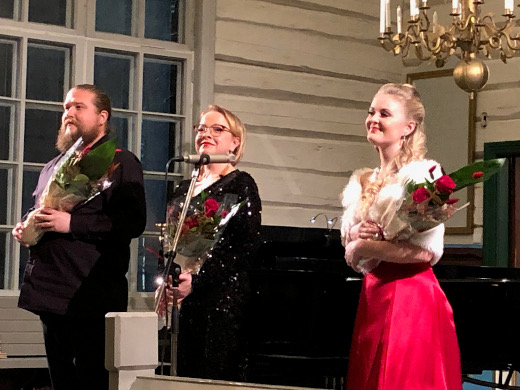 Konsertissa esiityivät Erik Rousi, Jonna Imeläinen ja Marika Hölttä.